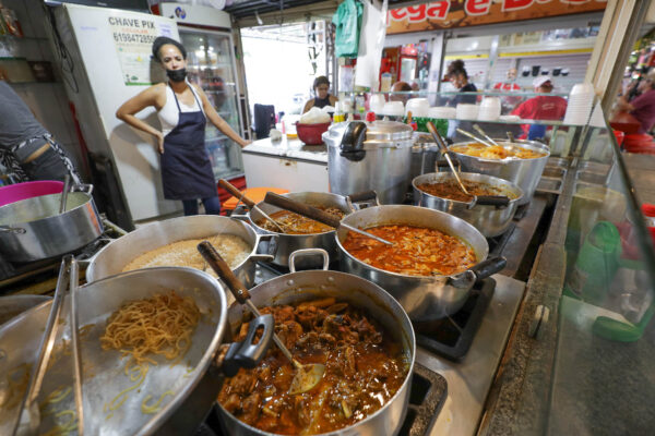 Comida boa, cultura e economia: Feiras do DF são destaque no Dia do Trabalhador