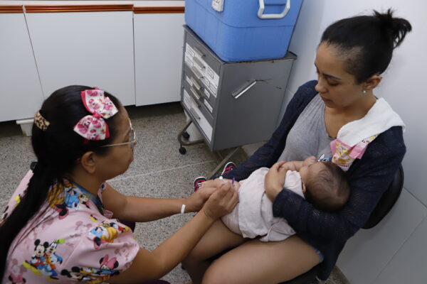 DF passa a aplicar vacina ACWY em bebês a partir de julho