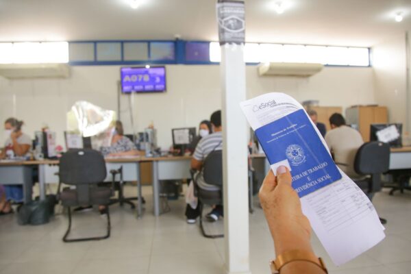 Distrito Federal registra maior saldo de empregos com carteira assinada no período de janeiro a maio desde 2020