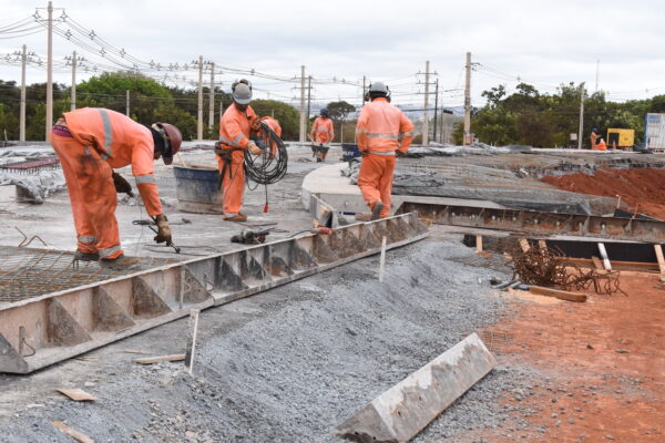 Com período de férias e estiagem, GDF intensifica obras para acelerar entregas