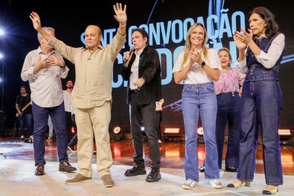 Governador destaca ações do GDF em apoio às igrejas durante a Santa Convocação da Sara Nossa Terra